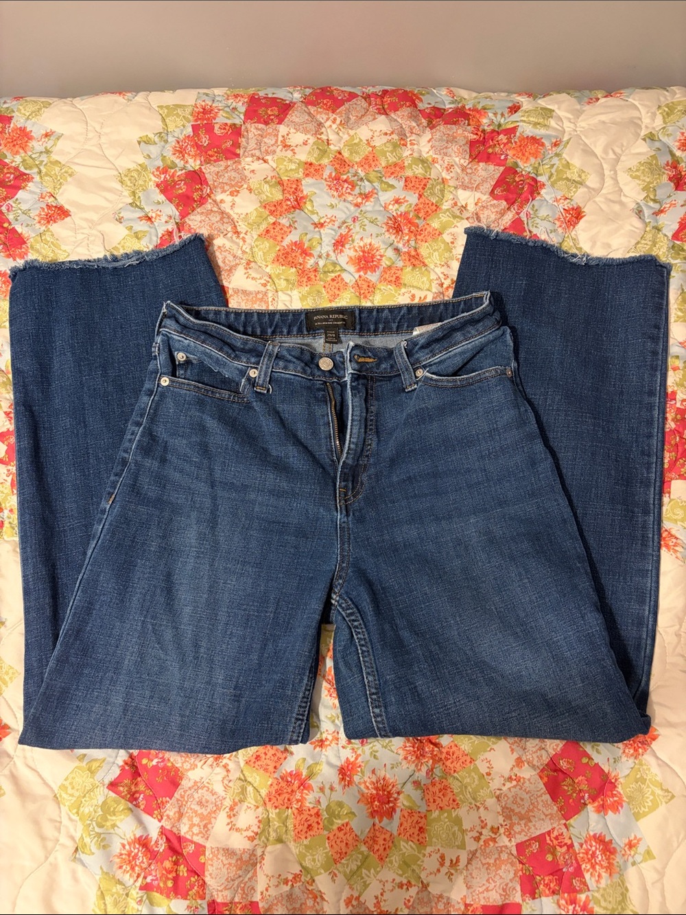 Banana Republic Ultra High rise straight fit size 8